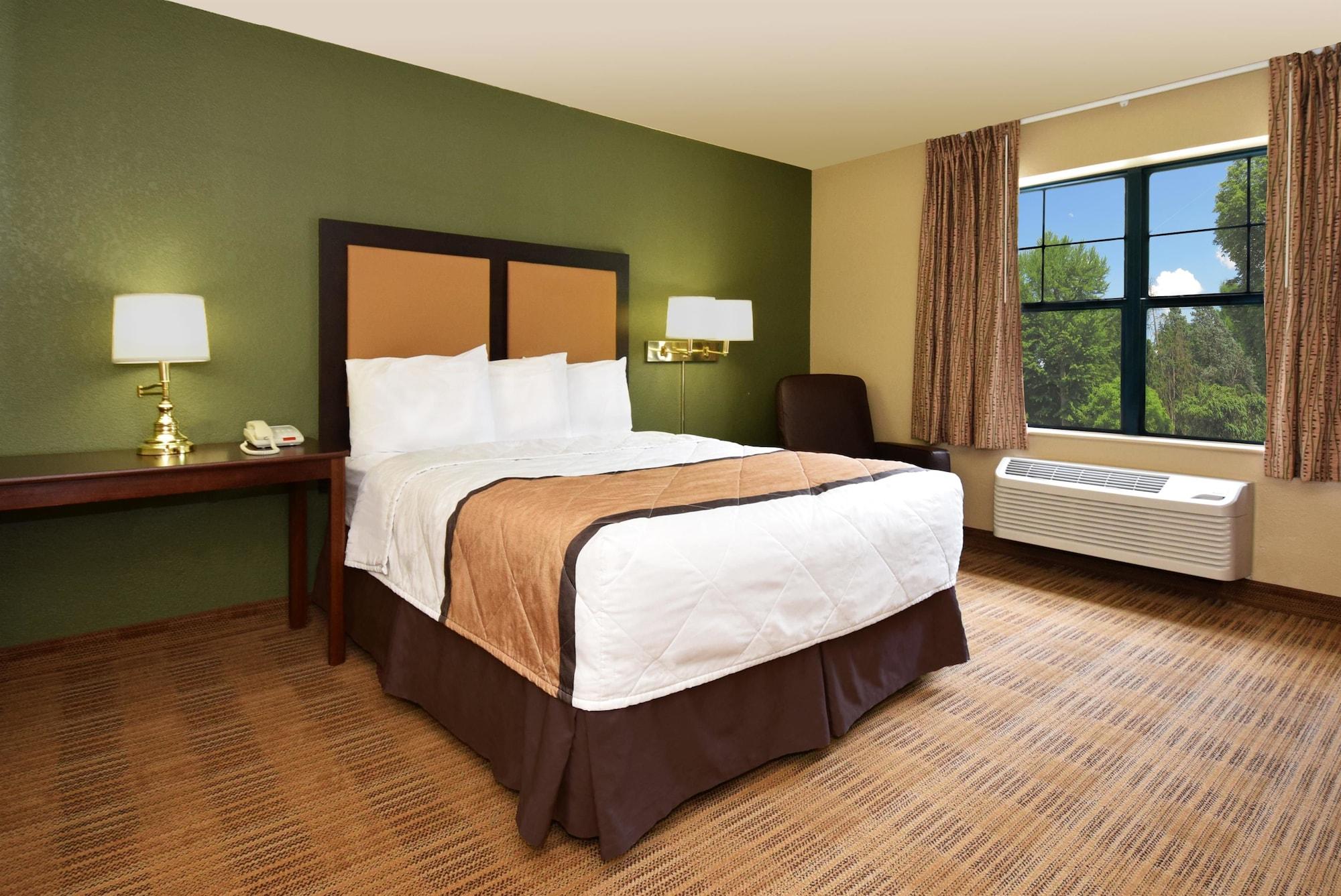 Extended Stay America Select Suites - Detroit - Sterling Heights Exterior photo