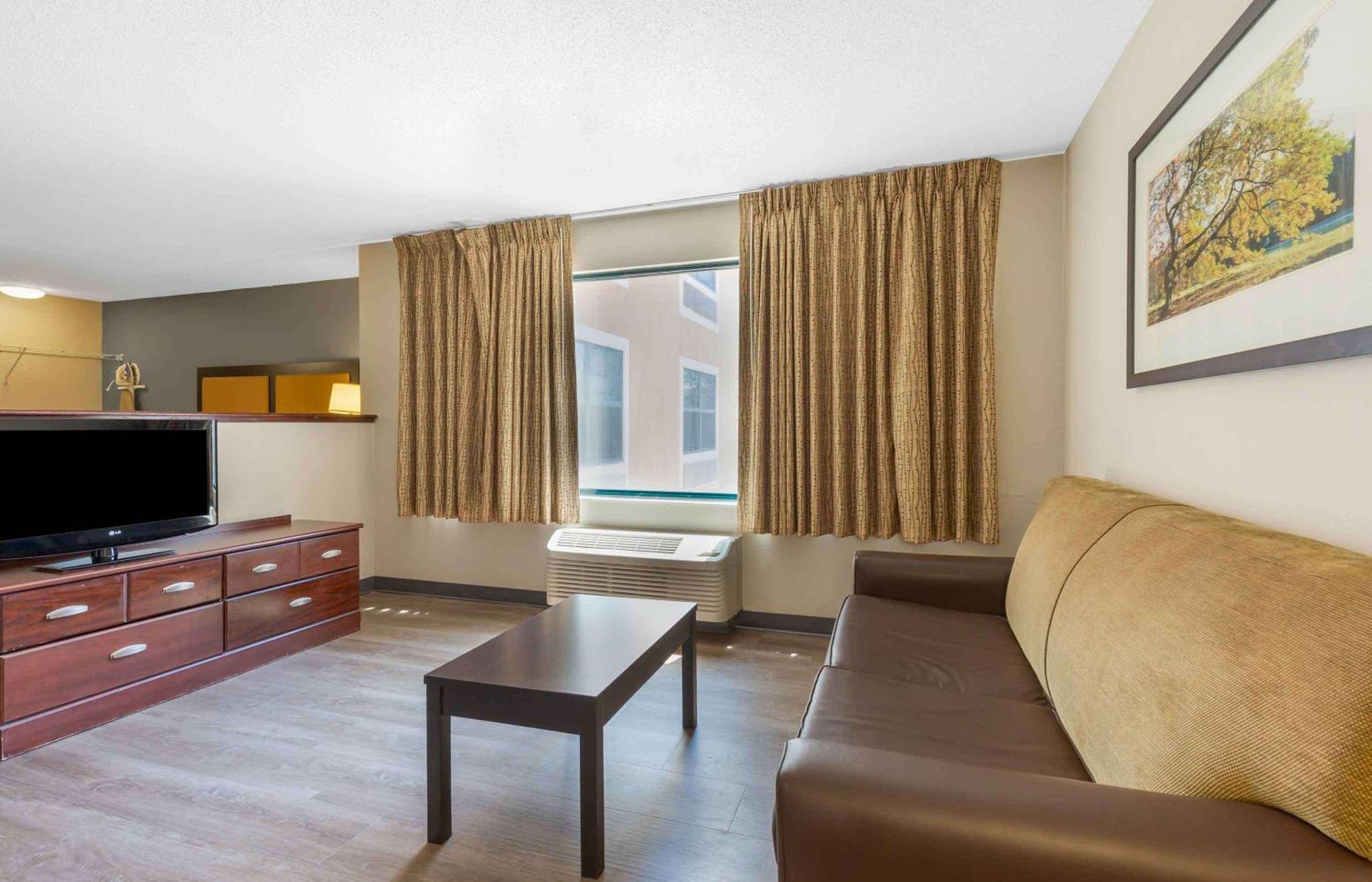 Extended Stay America Select Suites - Detroit - Sterling Heights Exterior photo