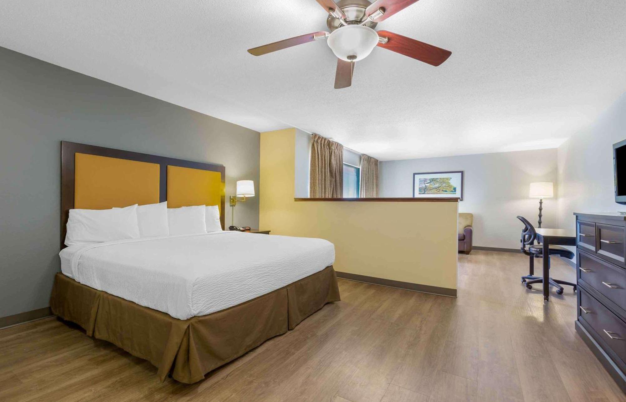 Extended Stay America Select Suites - Detroit - Sterling Heights Exterior photo