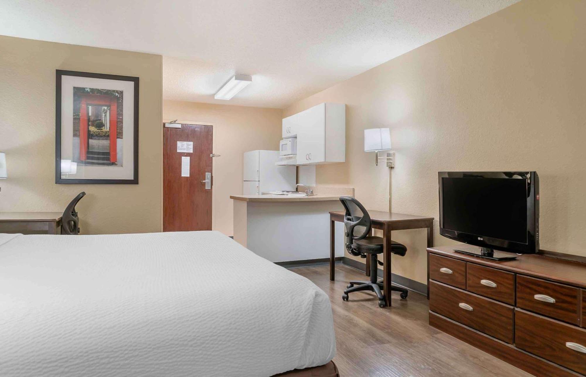 Extended Stay America Select Suites - Detroit - Sterling Heights Exterior photo