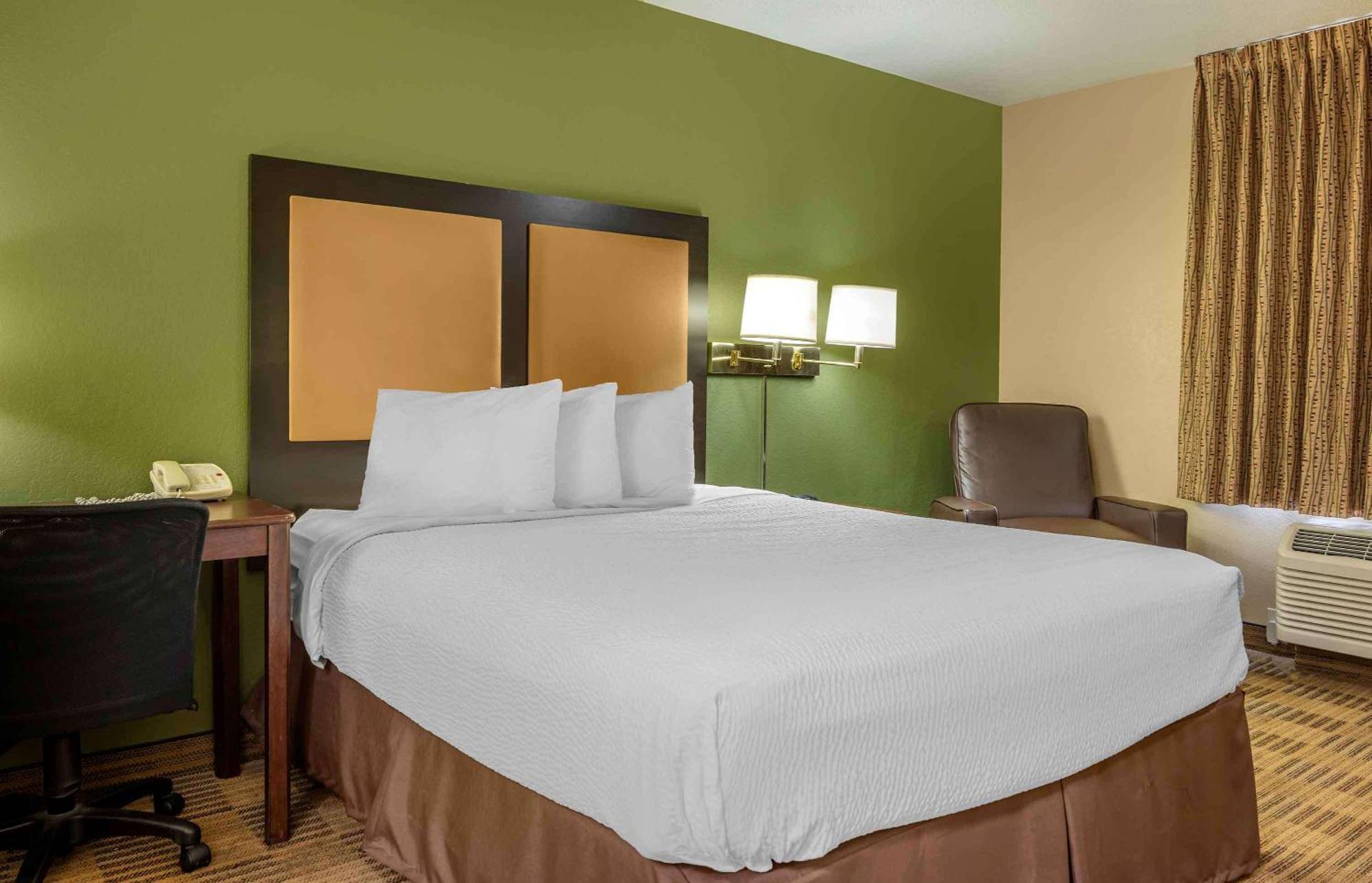 Extended Stay America Select Suites - Detroit - Sterling Heights Exterior photo