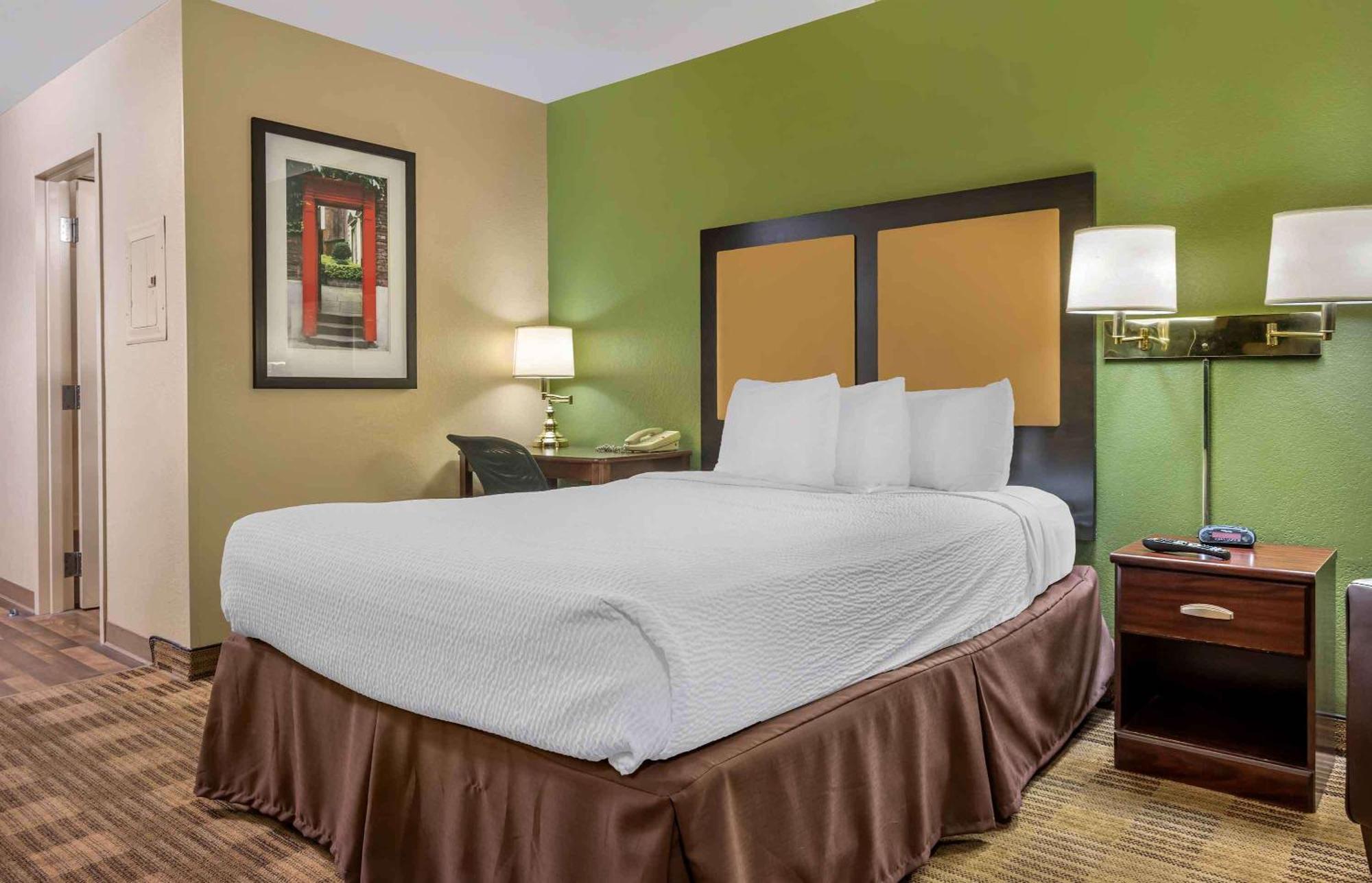 Extended Stay America Select Suites - Detroit - Sterling Heights Exterior photo